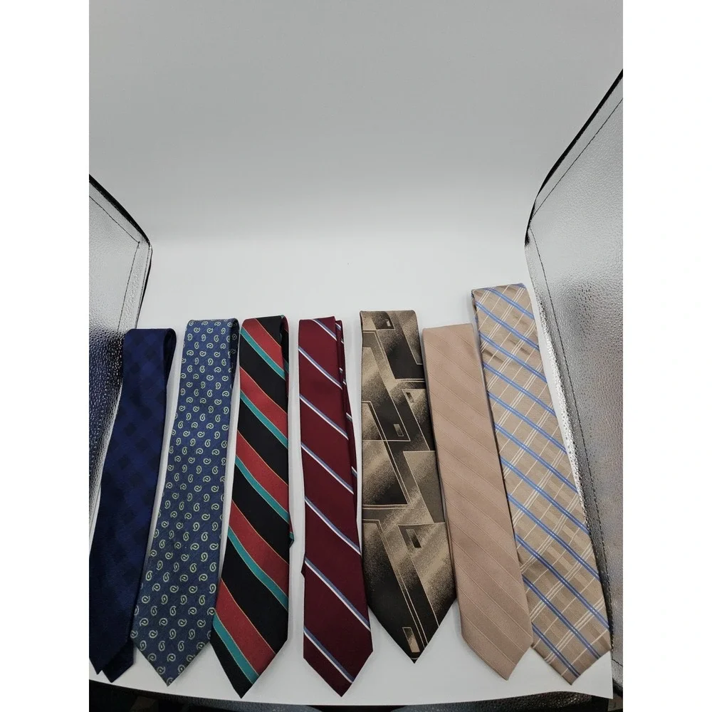 Vintage Men's Silk Tie Lot of 7 Banana RepublicTie BarCountess Mara Mixed Brands